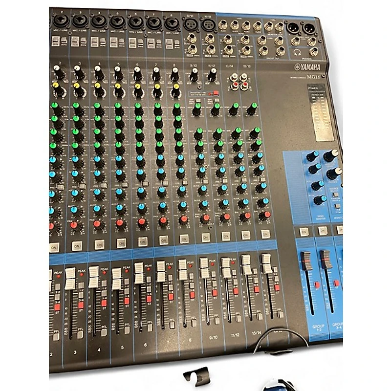 Used Yamaha mg16 Powered Mixer