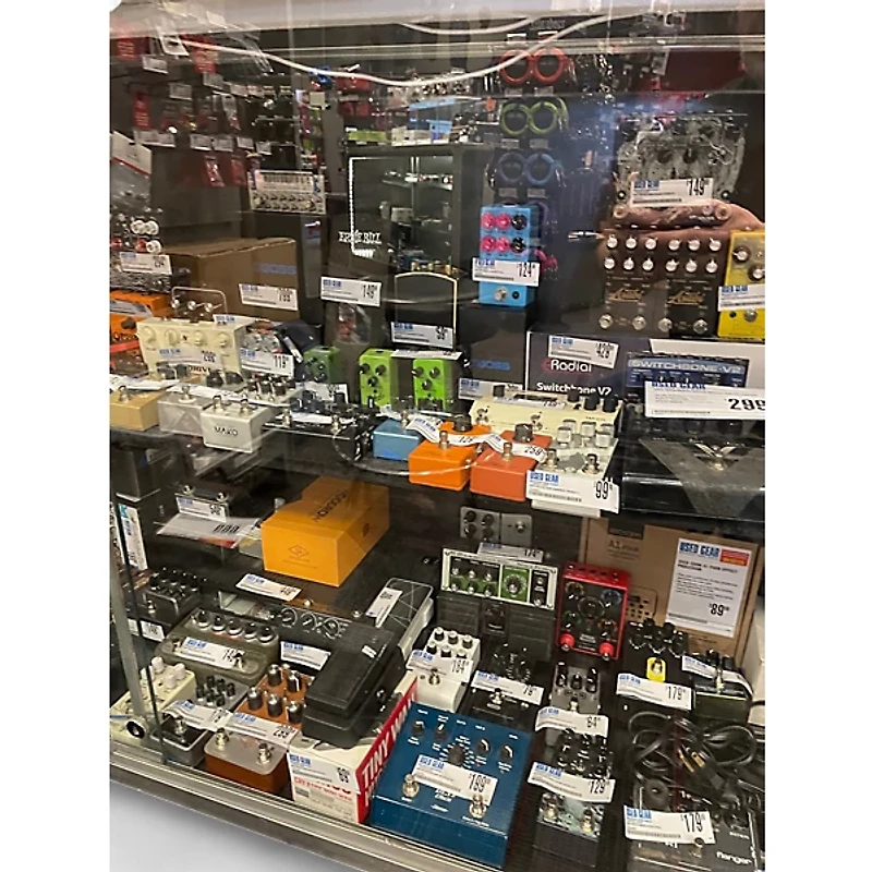 Used Voodoo Lab Pedal Power 2+ Power Supply