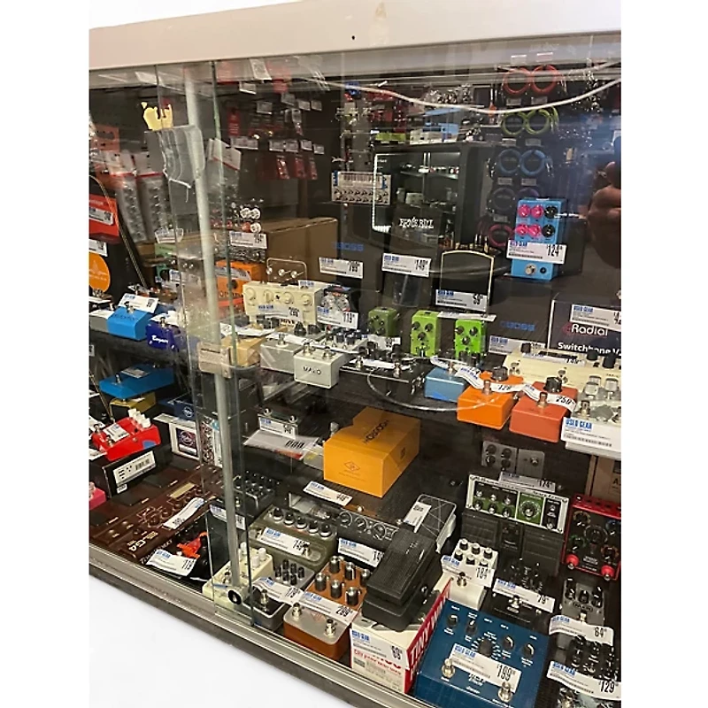 Used Voodoo Lab Pedal Power 2+ Power Supply