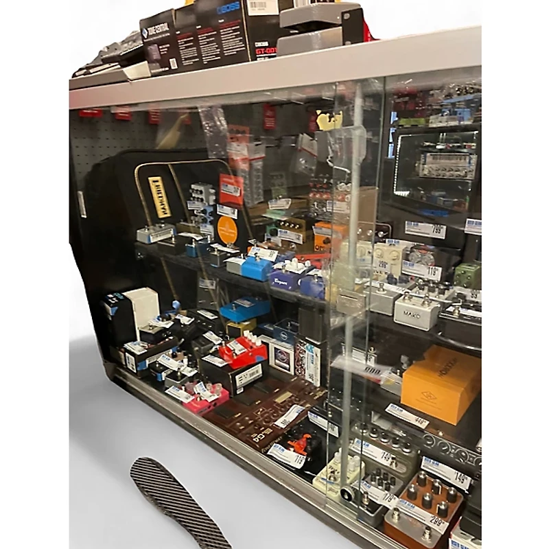 Used Voodoo Lab Pedal Power 2+ Power Supply