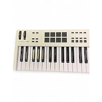 Used Arturia Keylab Essential 61 mk3 MIDI Controller