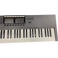 Used Native Instruments Komplete Kontrol S61 MK2 MIDI Controller