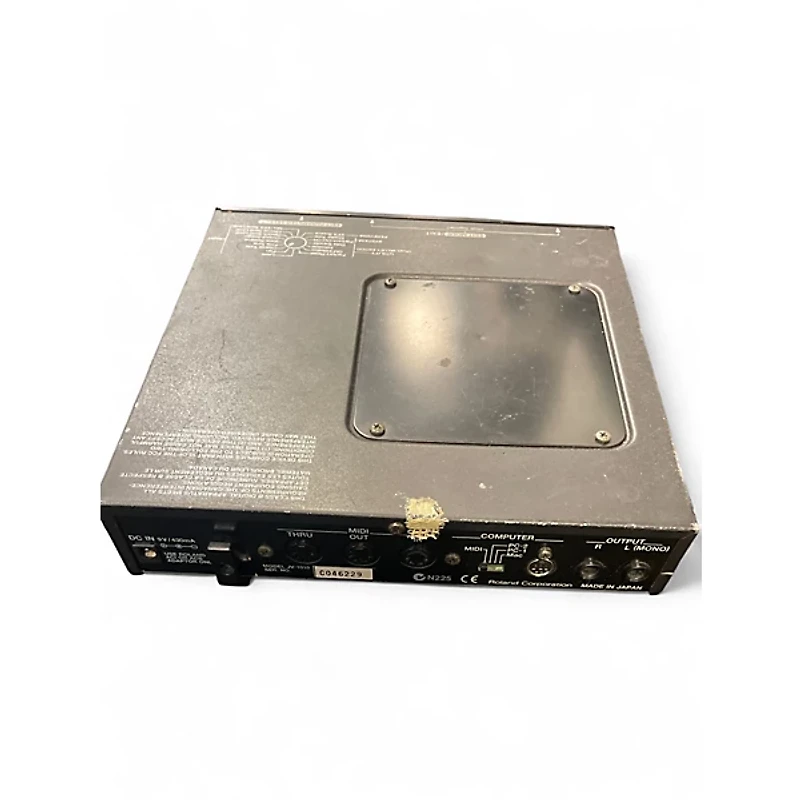 Used Roland JV-1010 Synthesizer