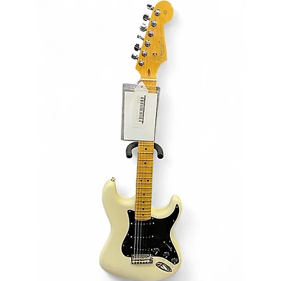 Used Fender American Professional II Stratocaster Olympic White Solid Body Electric Guitar