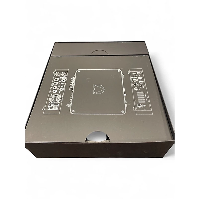 Used Darkglass ALPHA OMEGA 900 Bass Amp Head