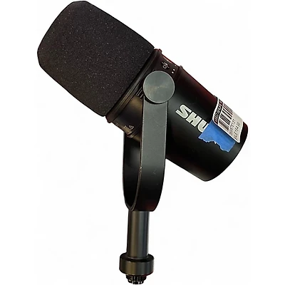 Used Shure MV7 Dynamic Microphone