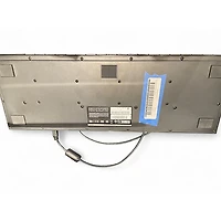 Used Native Instruments KOMPLETE KONTROL M32 MIDI Controller