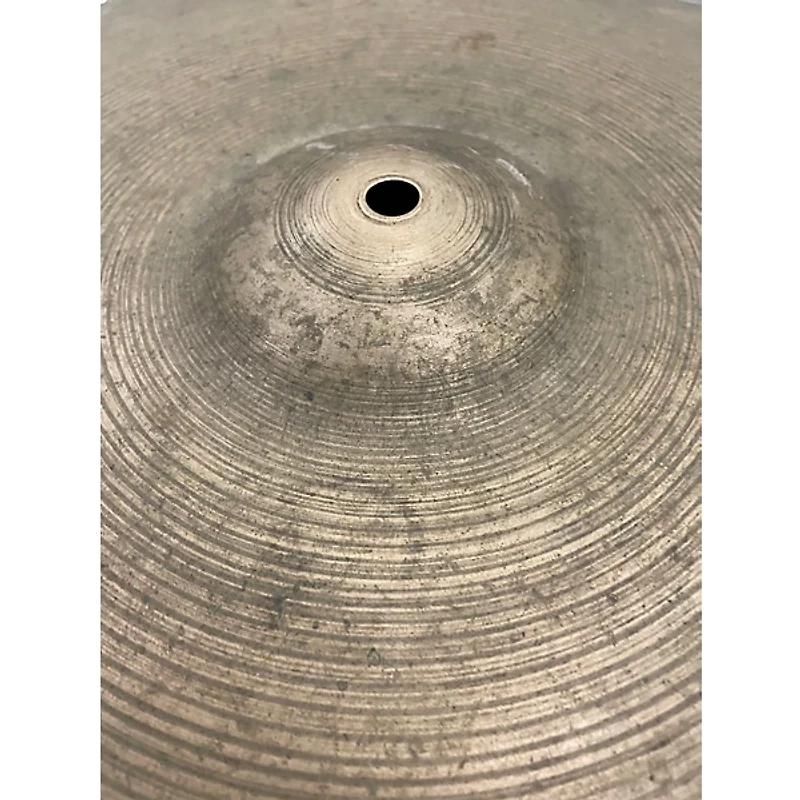 Used Zildjian 16in avedis Cymbal