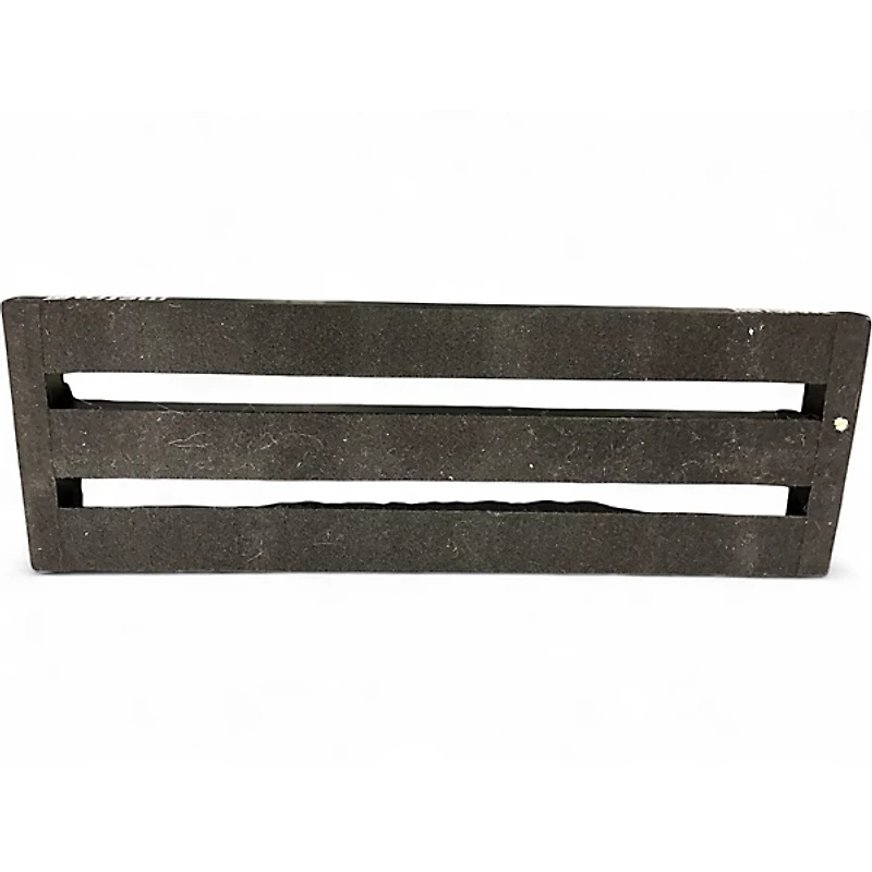 Used Pedaltrain metro 24 Pedal Board