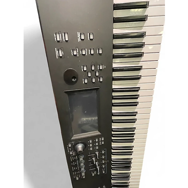 Used Yamaha modx7+ Synthesizer