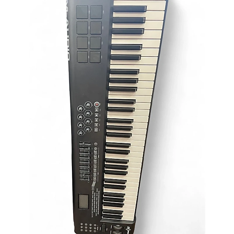 Used M-Audio Axiom 61 Key MIDI Controller