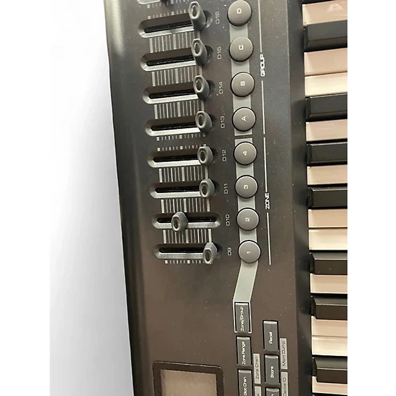 Used M-Audio Axiom 61 Key MIDI Controller