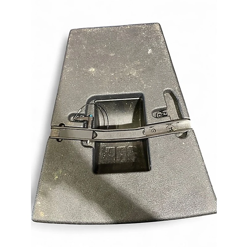 Used JBL VRX932LAP Powered Speaker