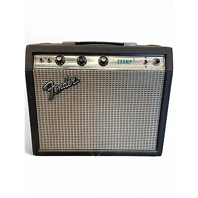 Vintage 1970s Fender Champ Tube Guitar Combo Amp