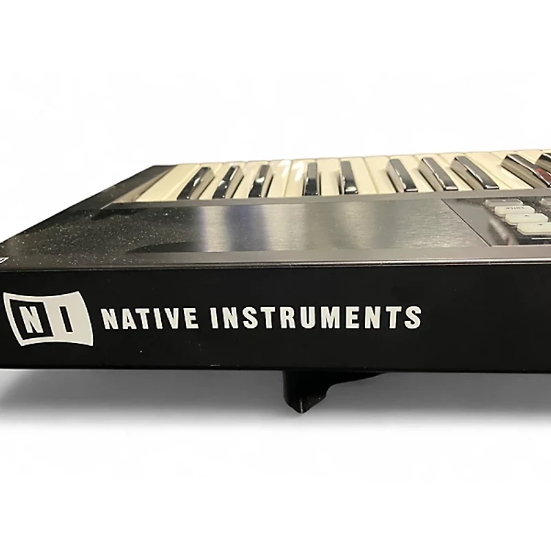 Used Native Instruments Komplete Kontrol S61 MIDI Controller