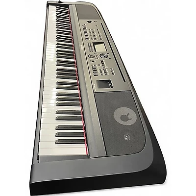 Used Yamaha DGX670 Keyboard Workstation