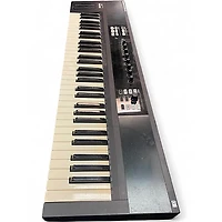 Used Native Instruments Komplete Kontrol S61 MIDI Controller