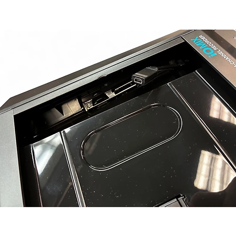 Used Alesis iO Mix Powered Mixer