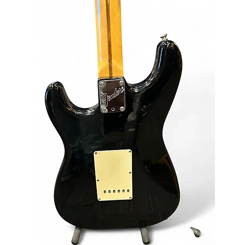 Used Fender Artist Series Eric Clapton Stratocaster Olympic White Solid Body Electric Guitar