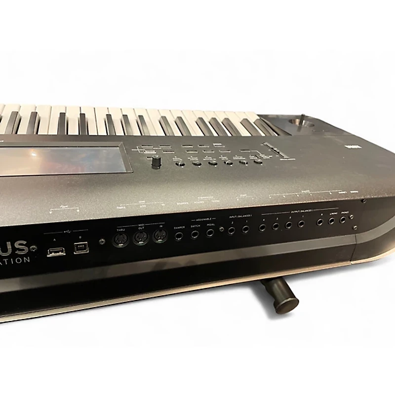 Used KORG Nautilus 61 Keyboard Workstation