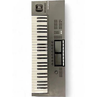 Used Native Instruments Komplete Kontrol S49 MK2 MIDI Controller