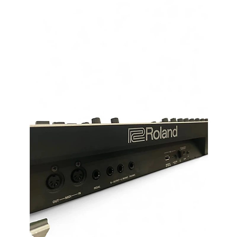 Used Roland gaia 2 Synthesizer