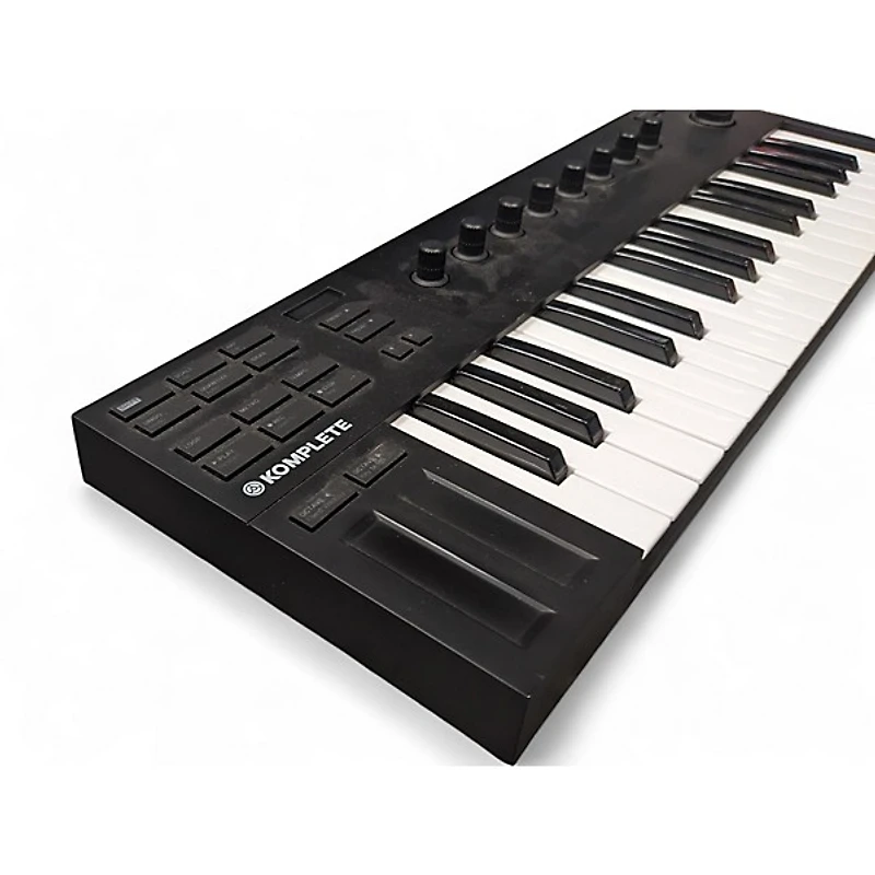 Used Native Instruments komplete kontrol m32