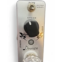 Used Donner PEARL TREMOR Effect Pedal