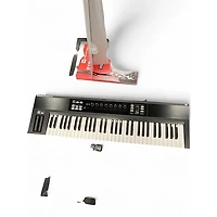 Used Native Instruments Komplete Kontrol S61 MIDI Controller