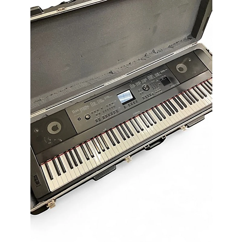 Used Yamaha DGX660 Portable Keyboard