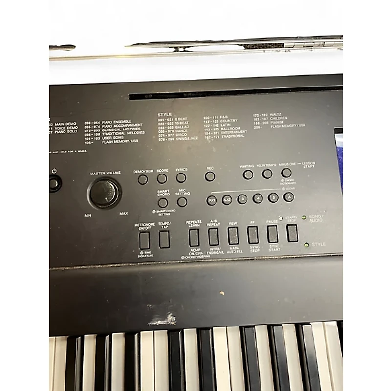 Used Yamaha DGX660 Portable Keyboard