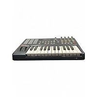 Used Akai Professional MPK25 25 Key MIDI Controller