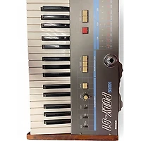 Used KORG Poly 61 Synthesizer