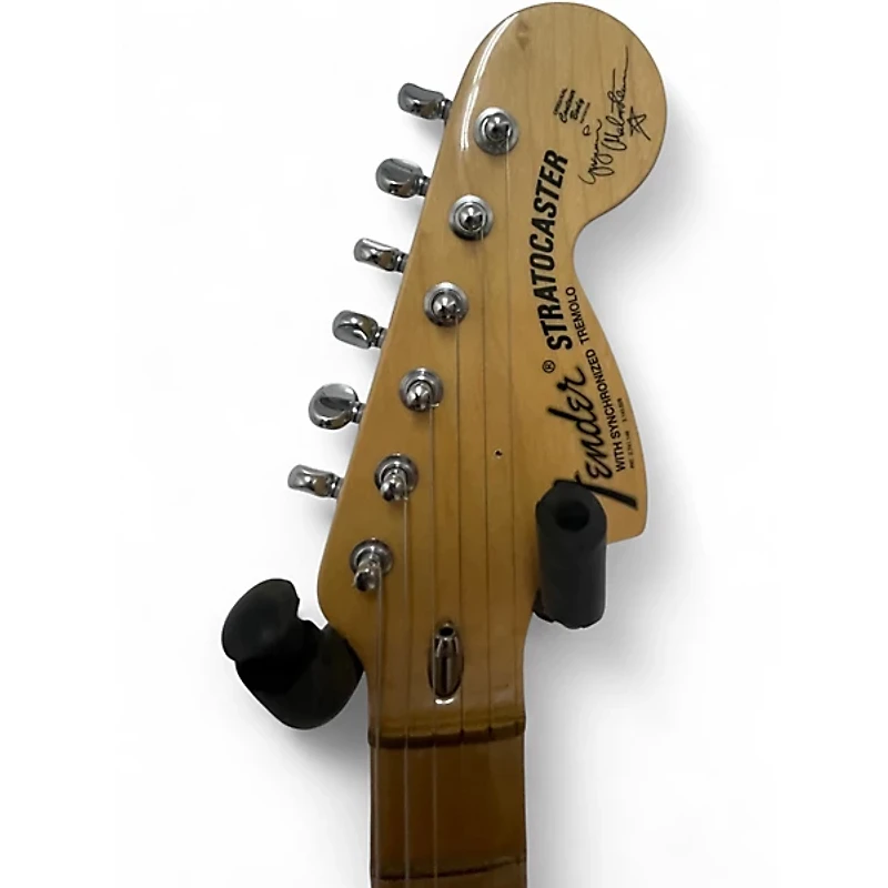 Used Fender Artist Series Yngwie Malmsteen Stratocaster Cream Solid Body Electric Guitar