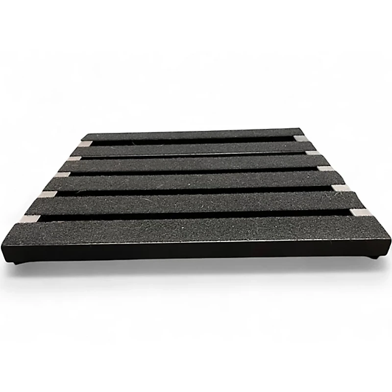 Used Pedaltrain XD18 Pedal Board