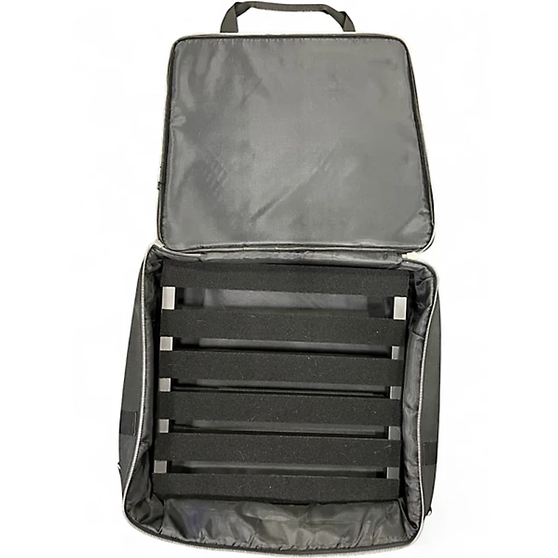 Used Pedaltrain XD18 Pedal Board