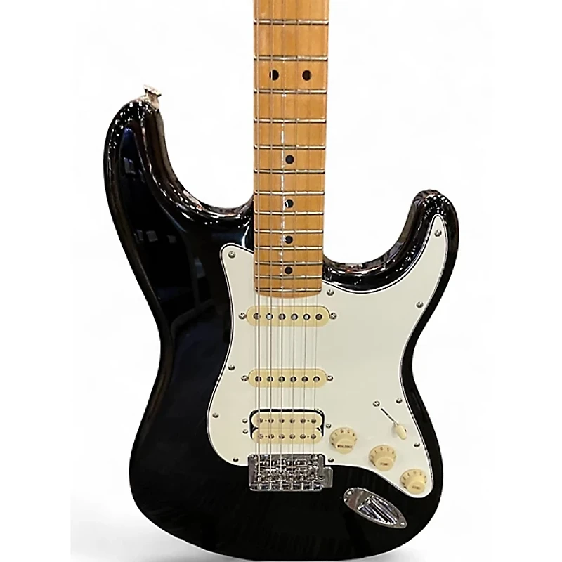Used Fender PLAYER II STRATOCASTER Black Solid Body Electric Guitar