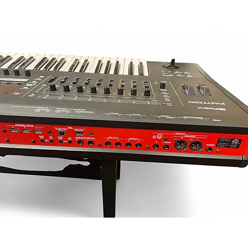 Used Roland Fantom 6 Keyboard Workstation