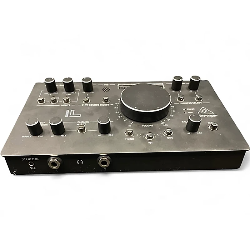 Used Behringer STUDIO L Audio Interface