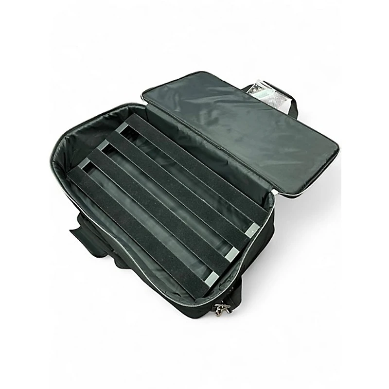 Used Pedaltrain CLASSIC 2 Pedal Board