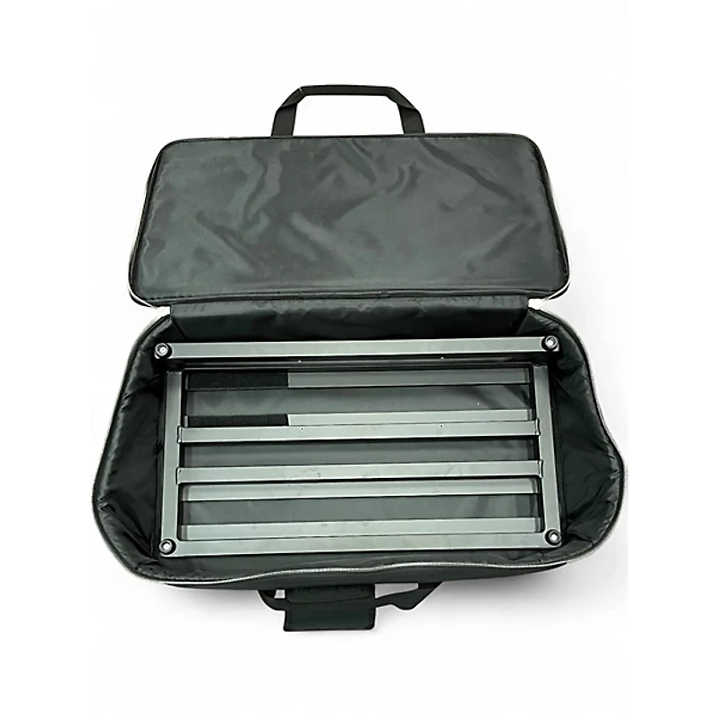 Used Pedaltrain CLASSIC 2 Pedal Board