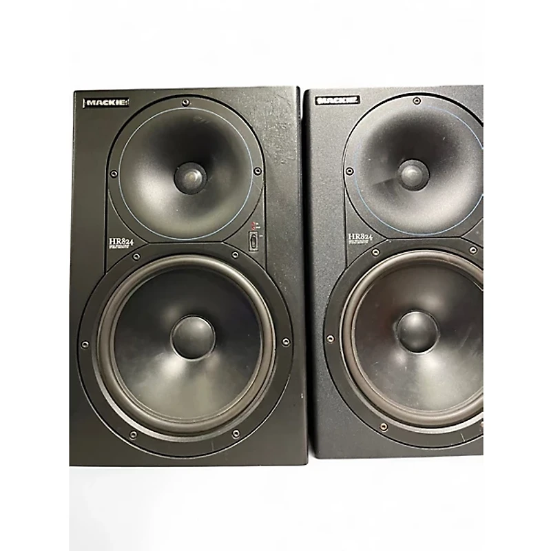 Used Mackie HR824 Pair Powered Monitor