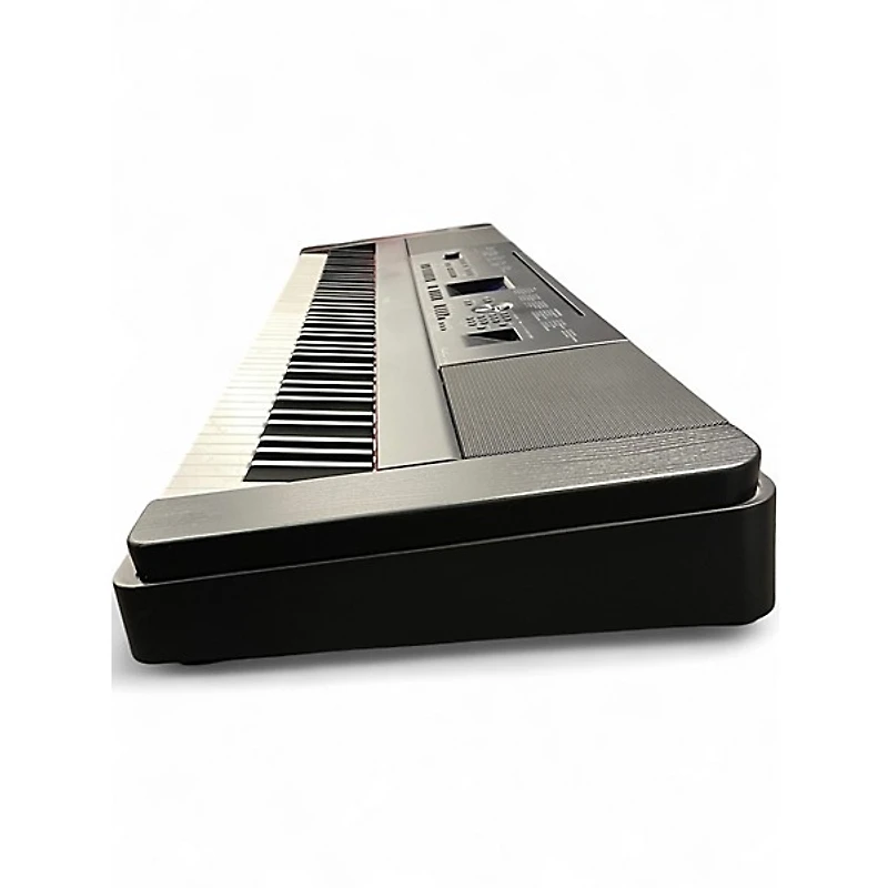 Used Yamaha DGX660 Portable Keyboard