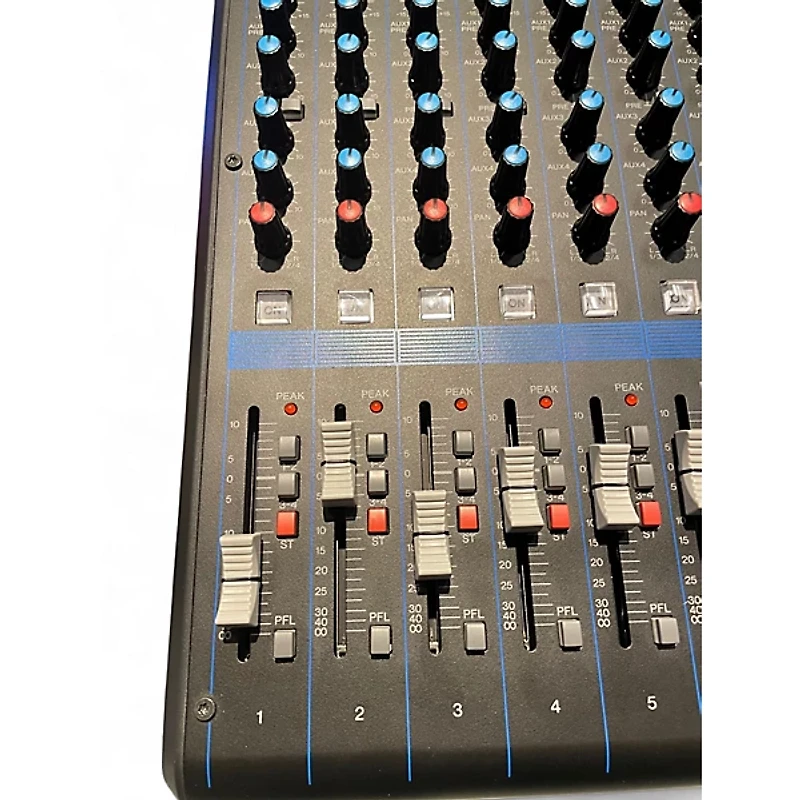 Used Yamaha mg16 Unpowered Mixer