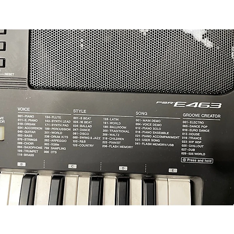 Used Yamaha PSRE463 61 key Portable Keyboard