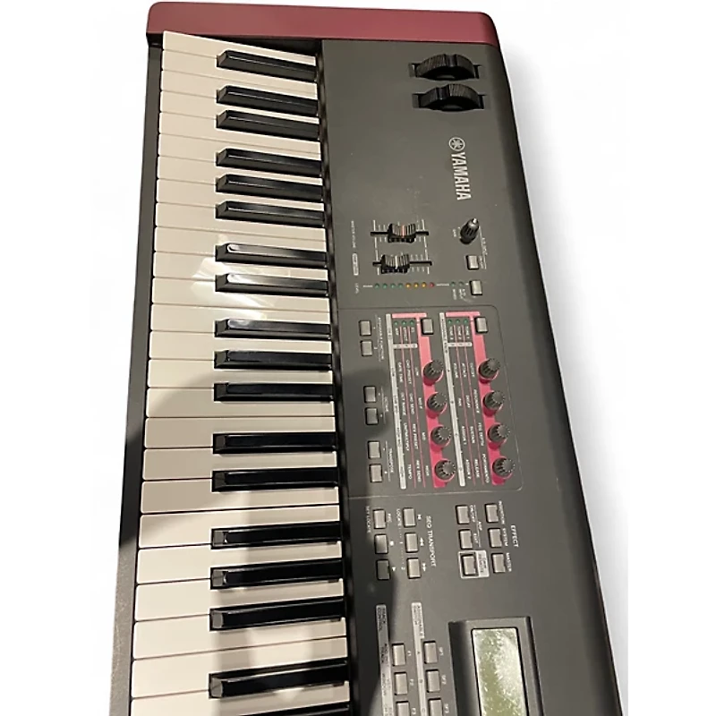 Used Yamaha MOXF8 88 Key Keyboard Workstation