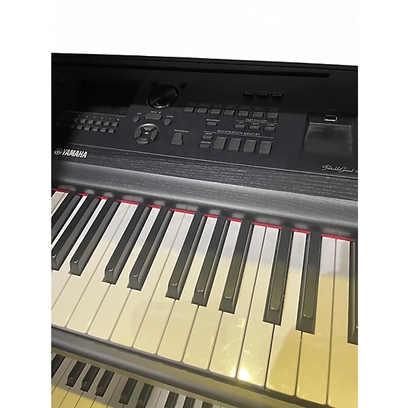 Used Yamaha DGX670 Digital Piano