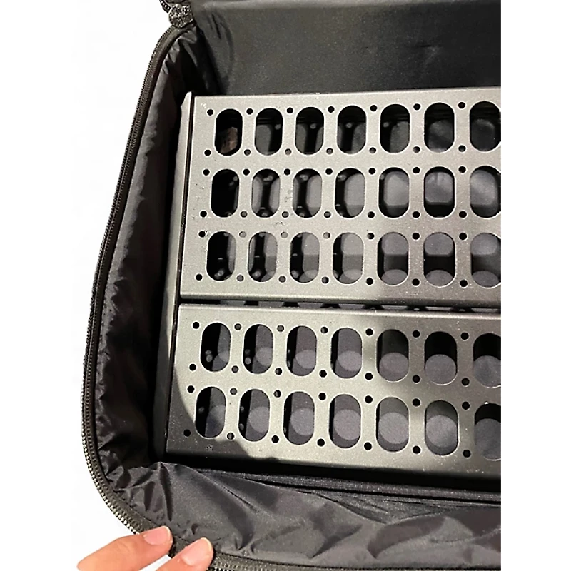 Used Livewire PB400 Pedal Board