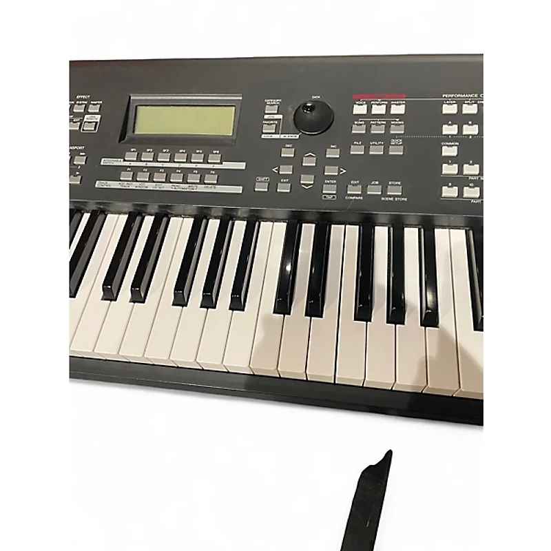Used Yamaha MOXF8 88 Key Keyboard Workstation