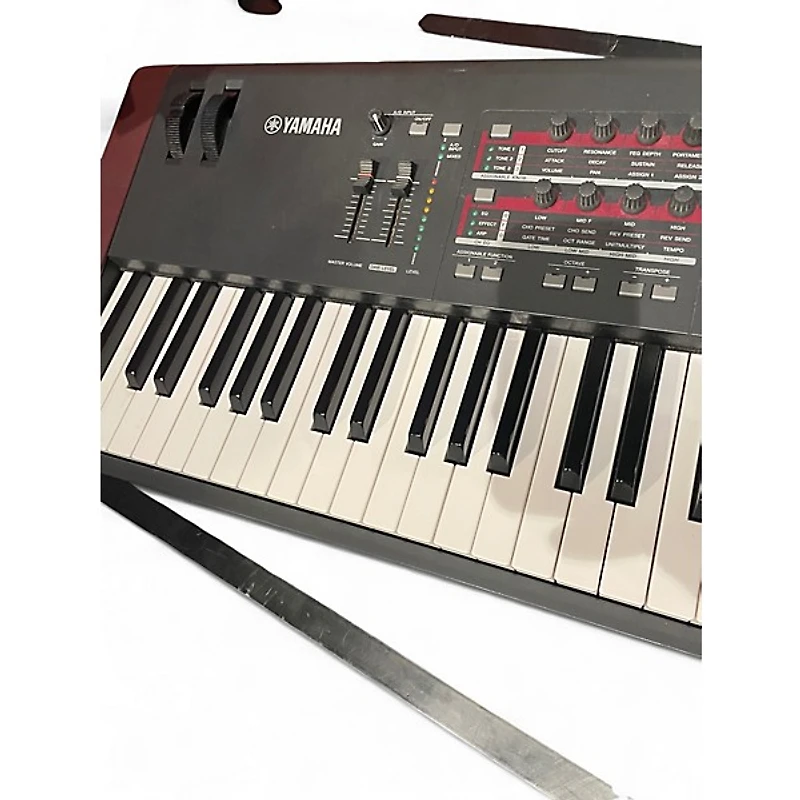 Used Yamaha MOXF8 88 Key Keyboard Workstation